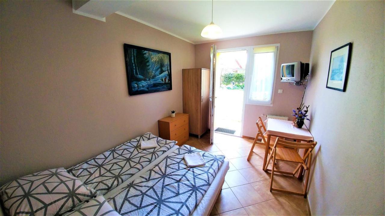 Jacek I Agatka Guest House Ustka Exterior photo